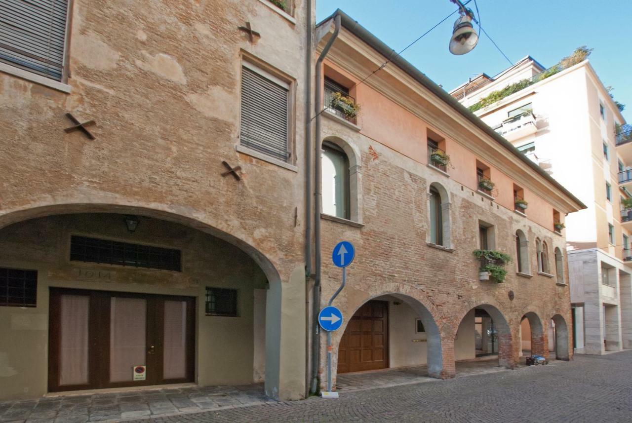 Mini Suite Deluxe Isola Di Mezzo Treviso Exteriör bild